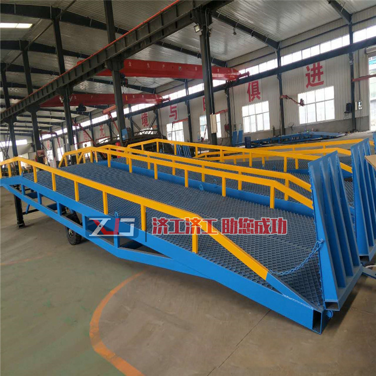 【移動式登車橋】移動式液壓登車橋生產廠家/報價